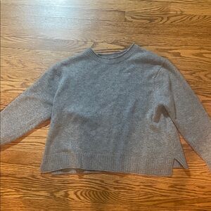 Quince Heather Gray Crew Neck Sweater 💯 cashmere